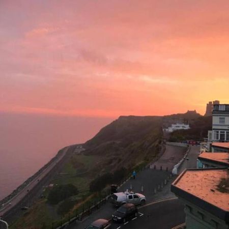 Seascape - Fantastic Location With Sea Views! Scarborough Buitenkant foto