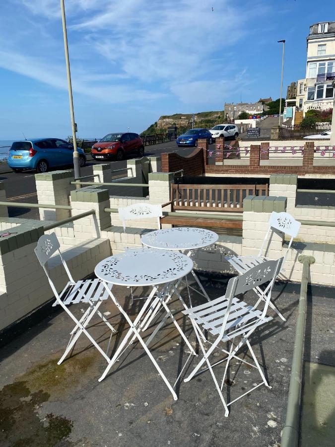 Seascape - Fantastic Location With Sea Views! Scarborough Buitenkant foto