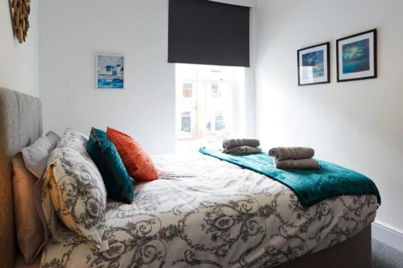 Seascape - Fantastic Location With Sea Views! Scarborough Buitenkant foto