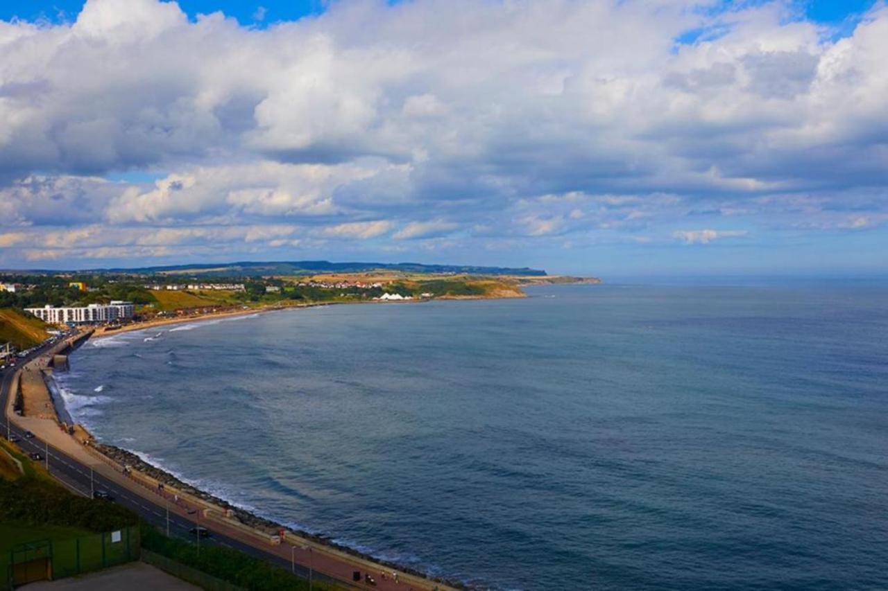 Seascape - Fantastic Location With Sea Views! Scarborough Buitenkant foto