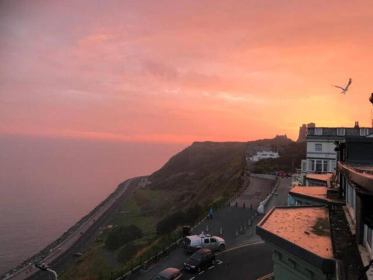 Seascape - Fantastic Location With Sea Views! Scarborough Buitenkant foto