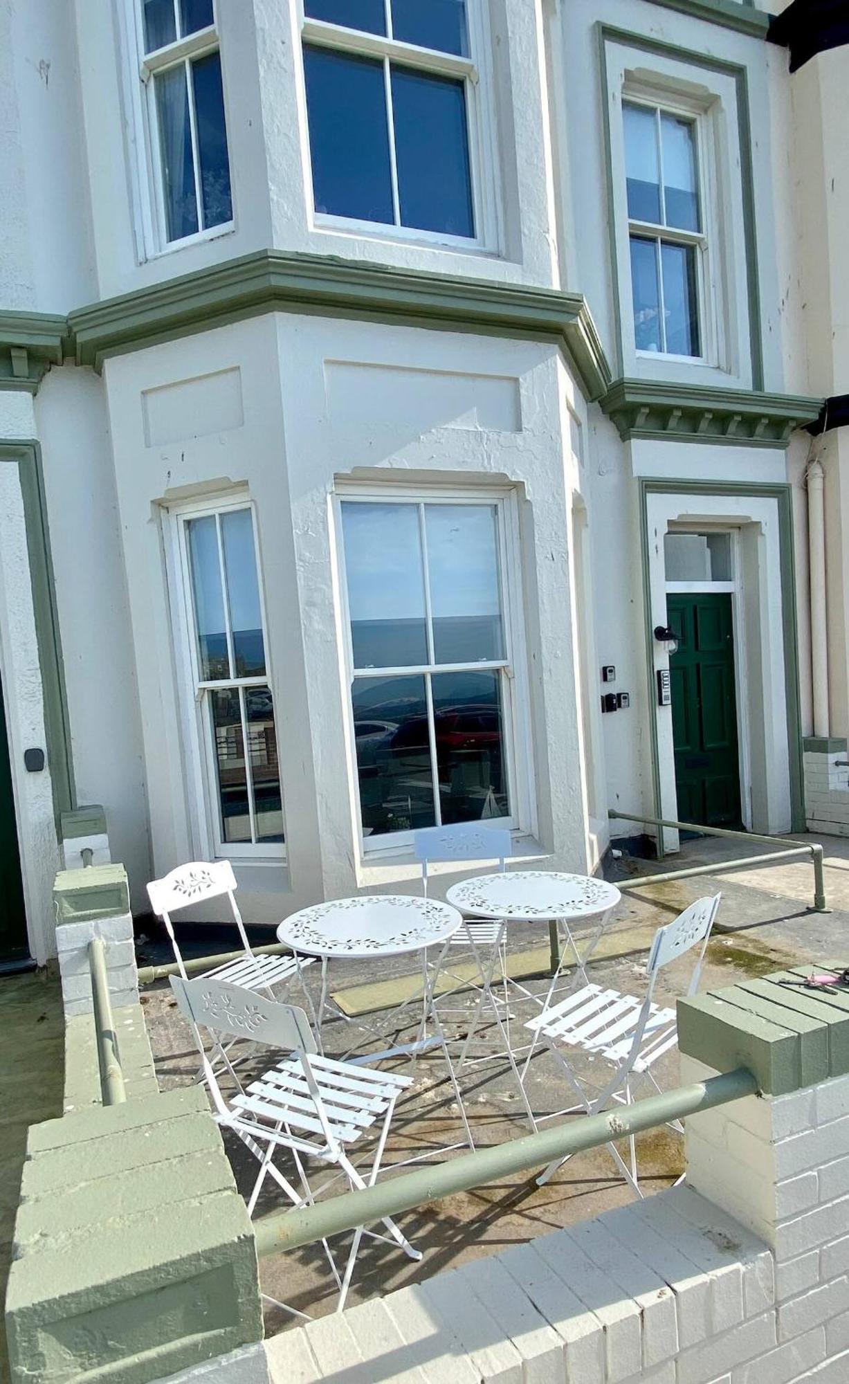 Seascape - Fantastic Location With Sea Views! Scarborough Buitenkant foto