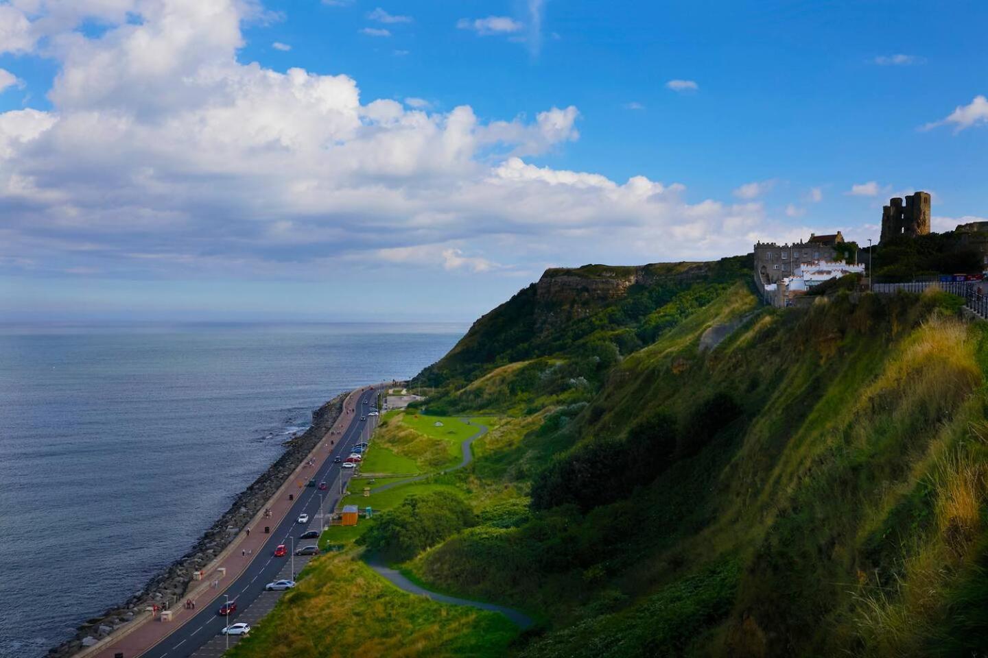 Seascape - Fantastic Location With Sea Views! Appartement Scarborough Buitenkant foto